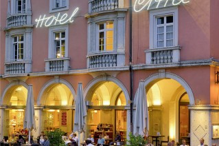 Camere