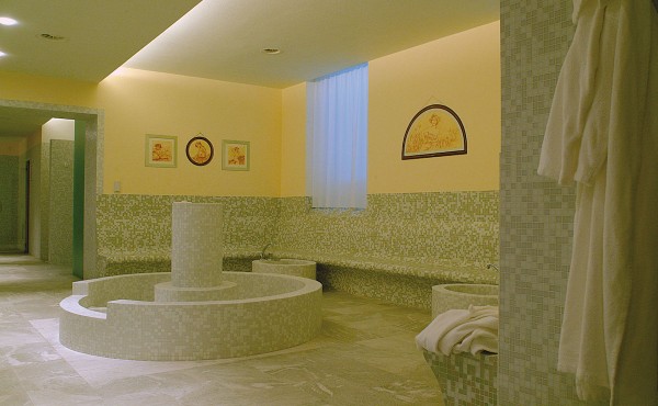 RIAPRE IL CENTRO BENESSERE